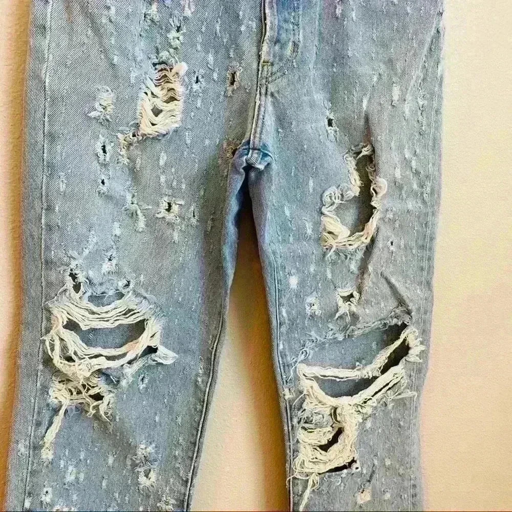Carmar heavily distressed destroyed straight crop light wash jeans button fly 26 - Picture 7 of 16